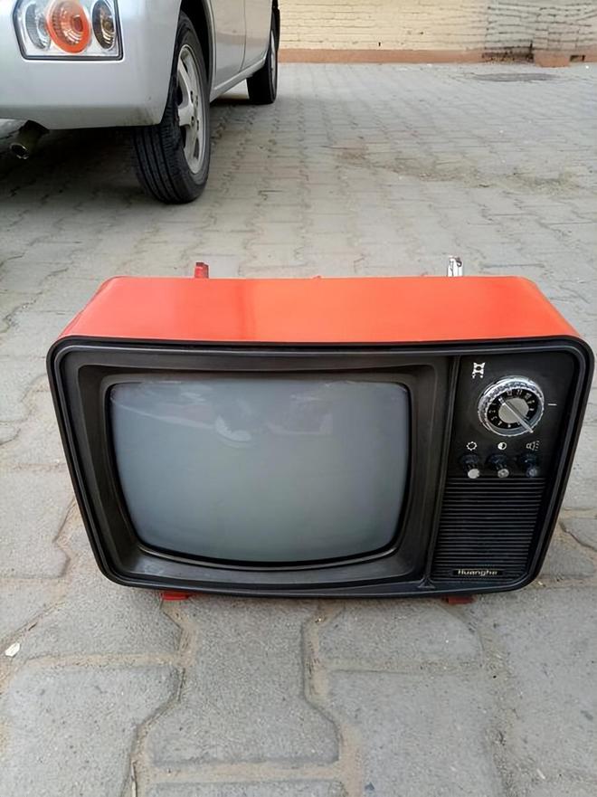 器品牌 1燕舞收录机 2万燕 VCD凯发k8登录中国已消失的十个家用电(图3)