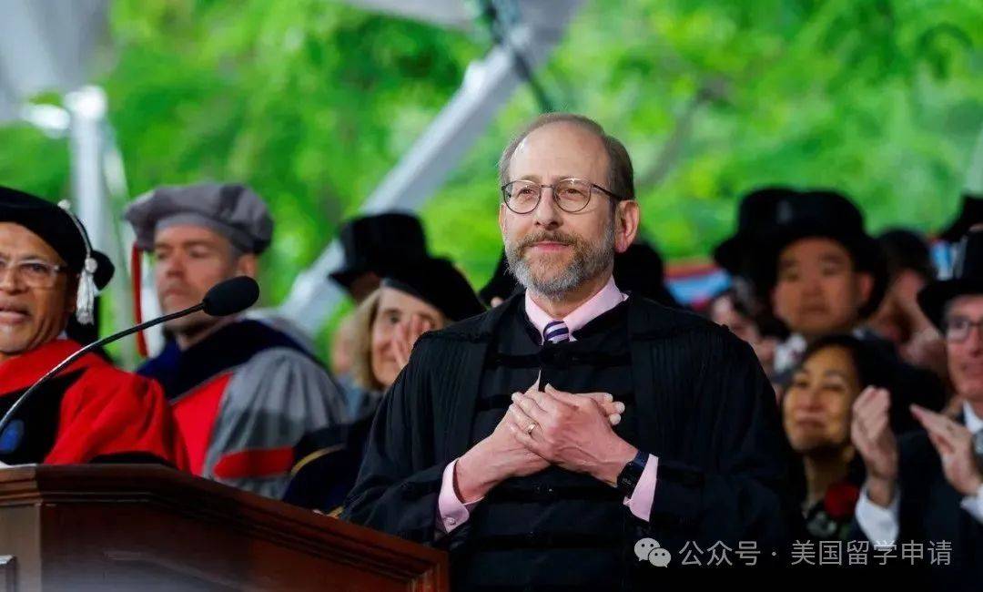 中国女生蒋雨融来自青岛英高毕业本科就读于杜克凯发入口震撼全场！史上首位在哈佛毕业演讲的(图5)